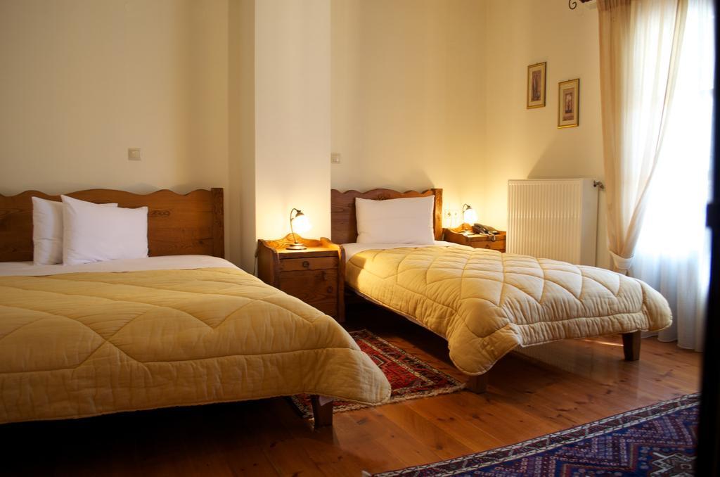 Petrini Gonia Aparthotel Livadherón Rum bild