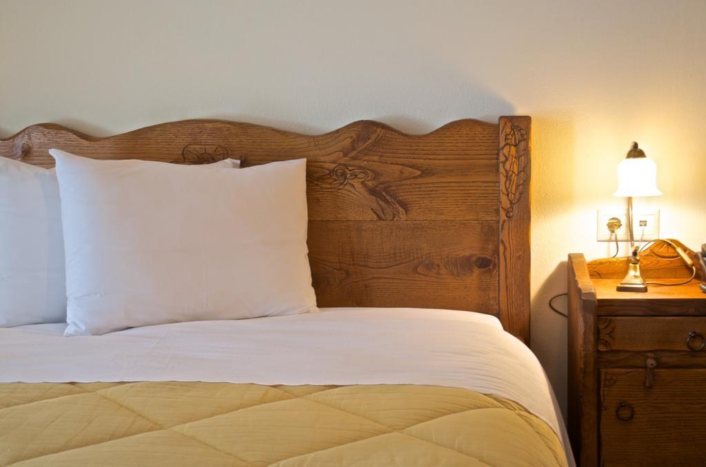 Petrini Gonia Aparthotel Livadherón Rum bild